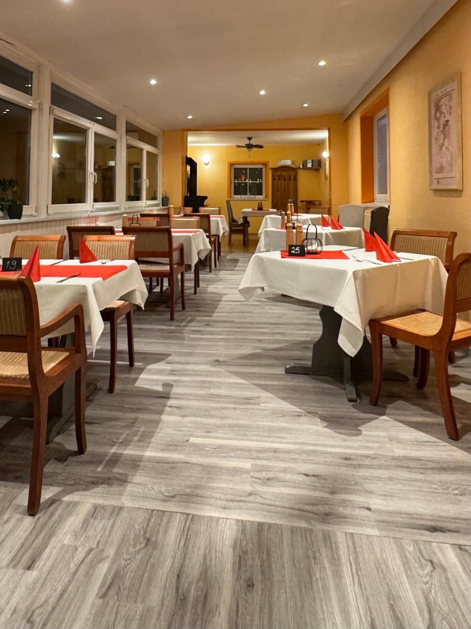 Hotel-Restaurant Christine Lübz Extérieur photo